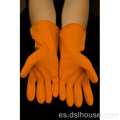 Venta de guantes de látex para limpieza del hogar.